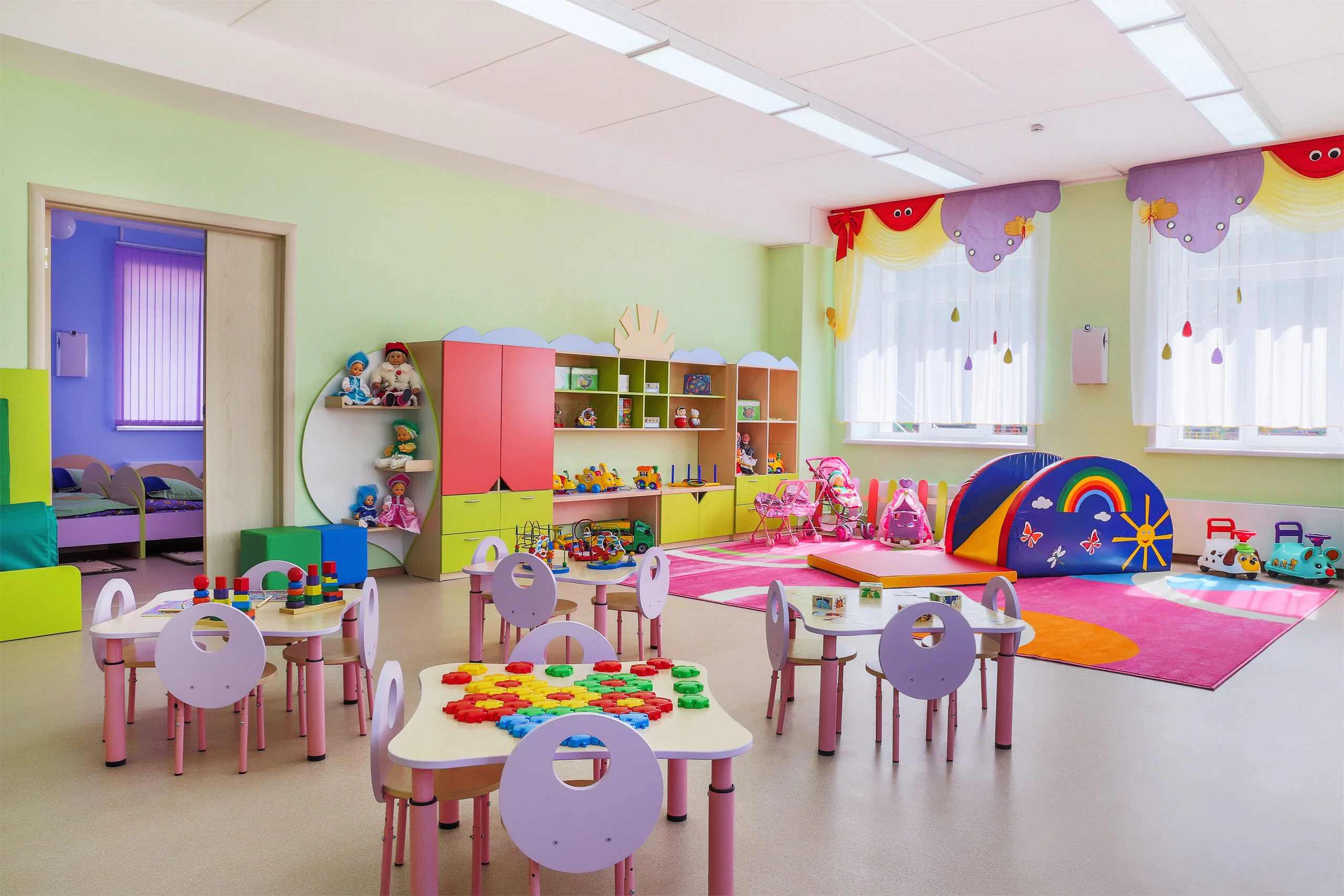 kindergarten-modern-interior-room-1